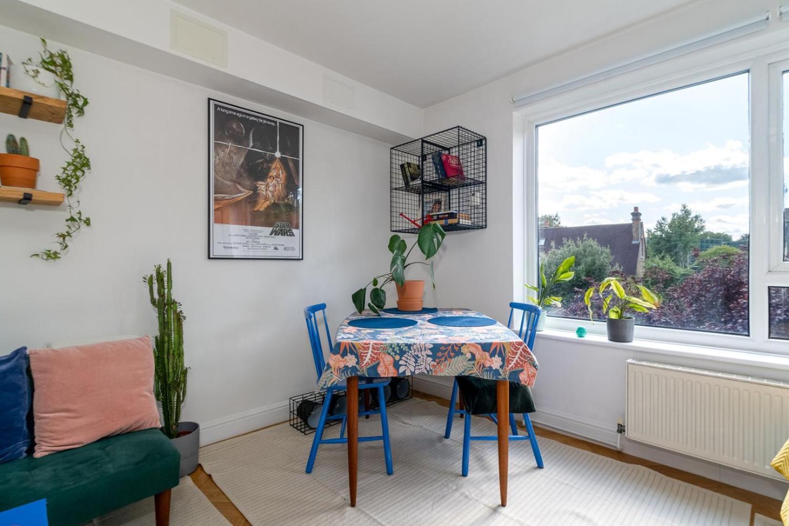 Guestready - Putney Cityscape Convenience